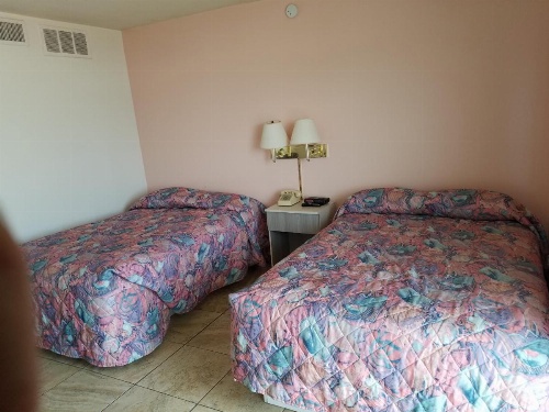 Beach Terrace Motor Inn image 15